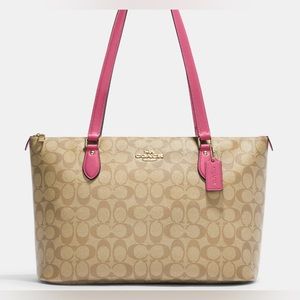 Gallery Tote In Signature Canvas